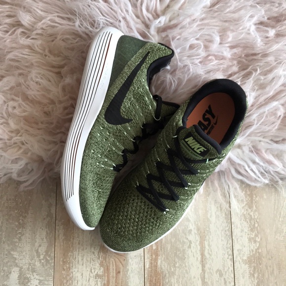 NWTNike Lunarepic Flyknit 2! - Picture 7 of 8